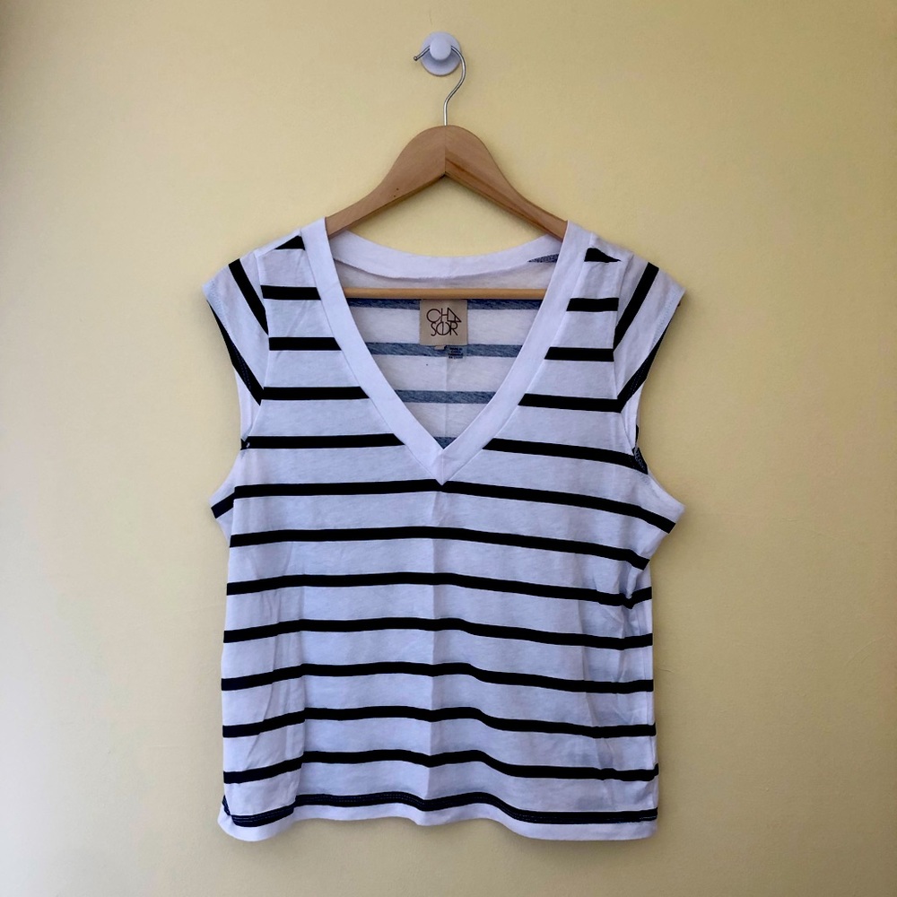 Chaser black and white striped cap sleeve t-shirt medium like new condition